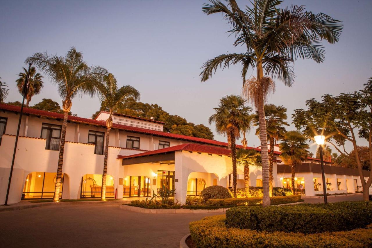 ホテル Garden Court ポロクワネ エクステリア 写真